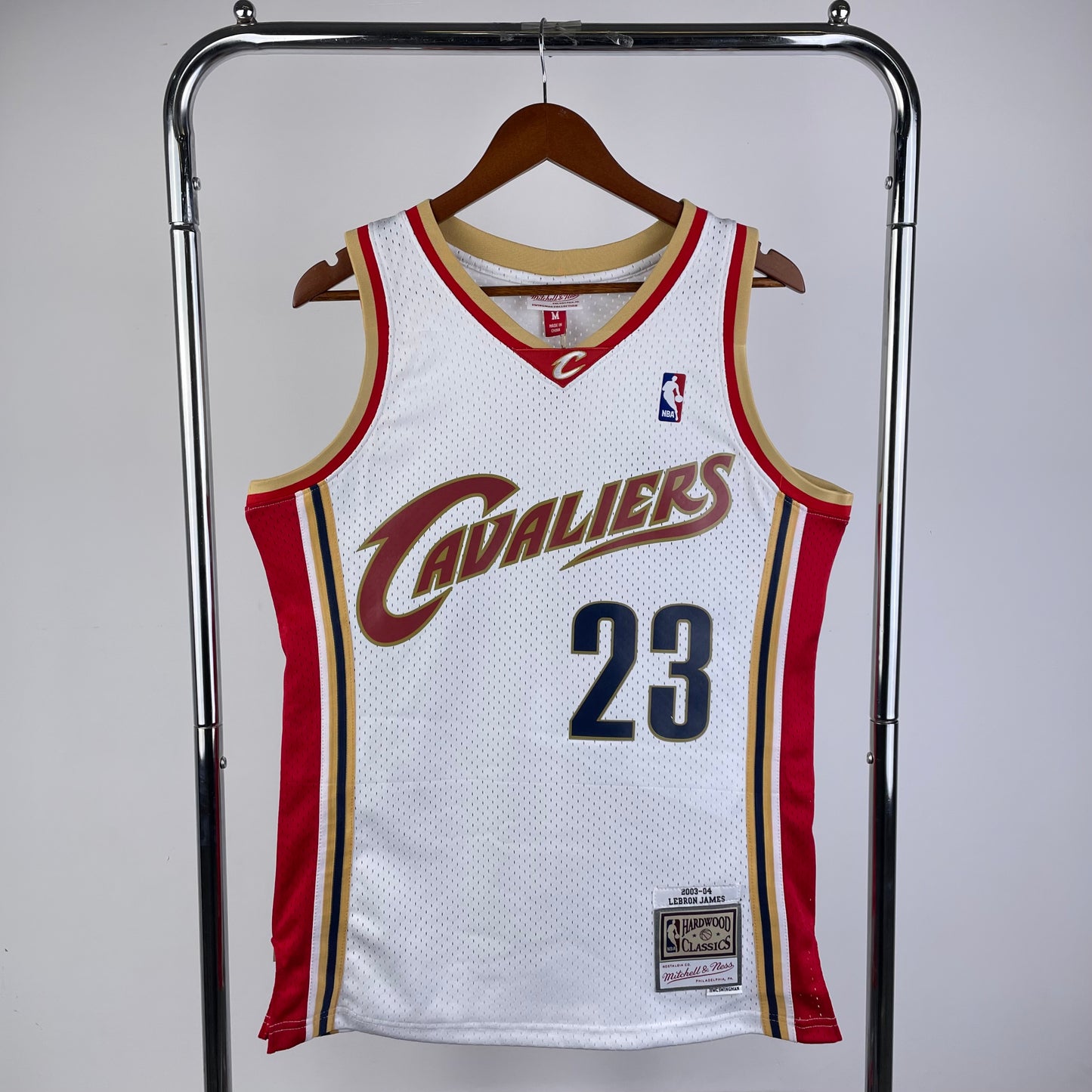 Cleveland Cavaliers 2003-04 Lebron James Mitchel & Ness White Hardwood Classics Swingman Jersey