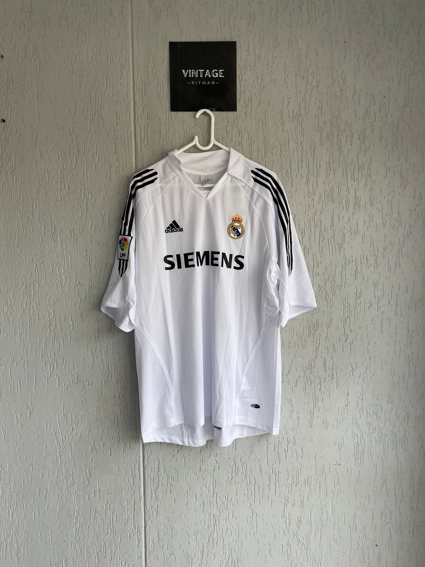 Real Madrid CF 2005-2006 Home Jersey