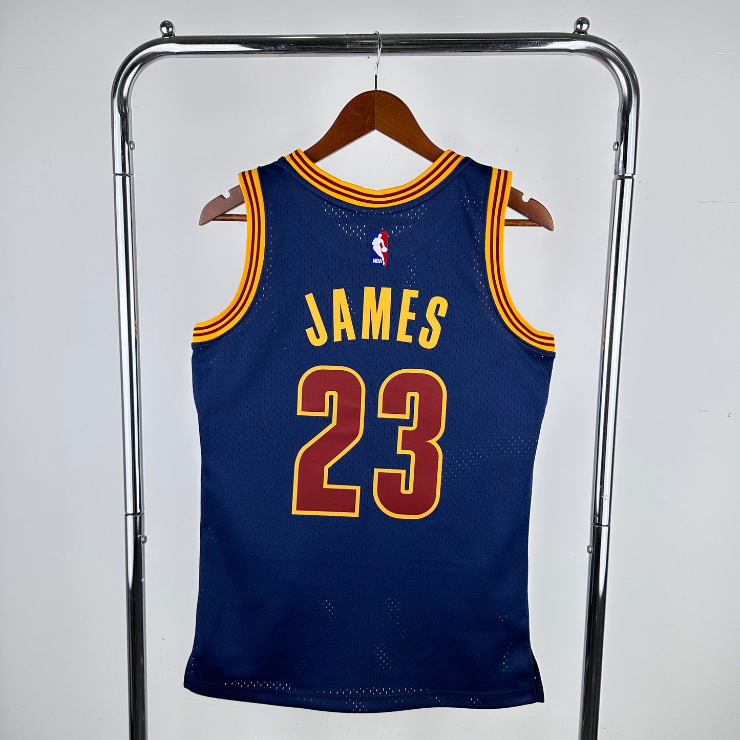 Cleveland Cavaliers 2015-16 Lebron James Mitchell & Ness Navy Hardwood Classics Swingman Jersey