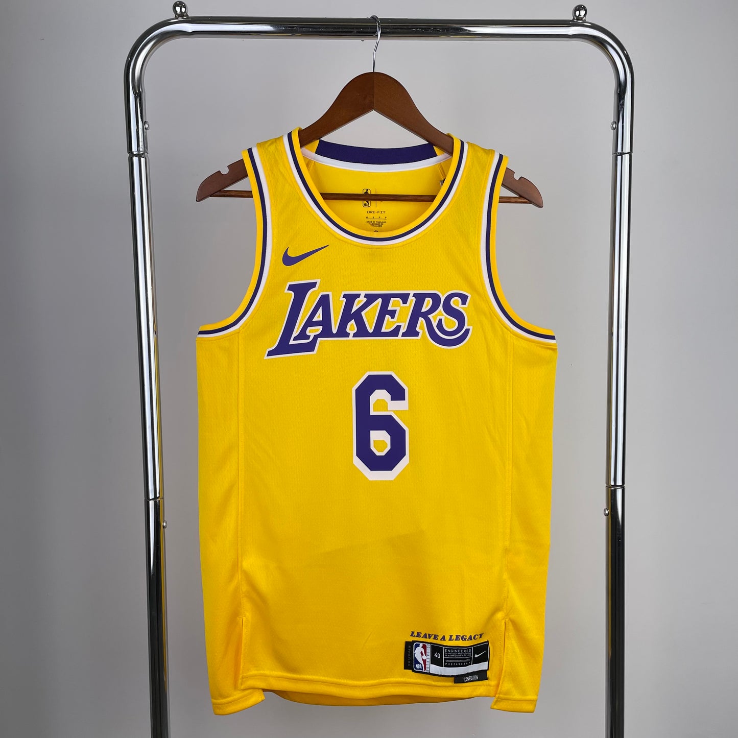 Los Angeles Lakers 2018-21 Nike Gold Swingman Jersey - Icon Edition