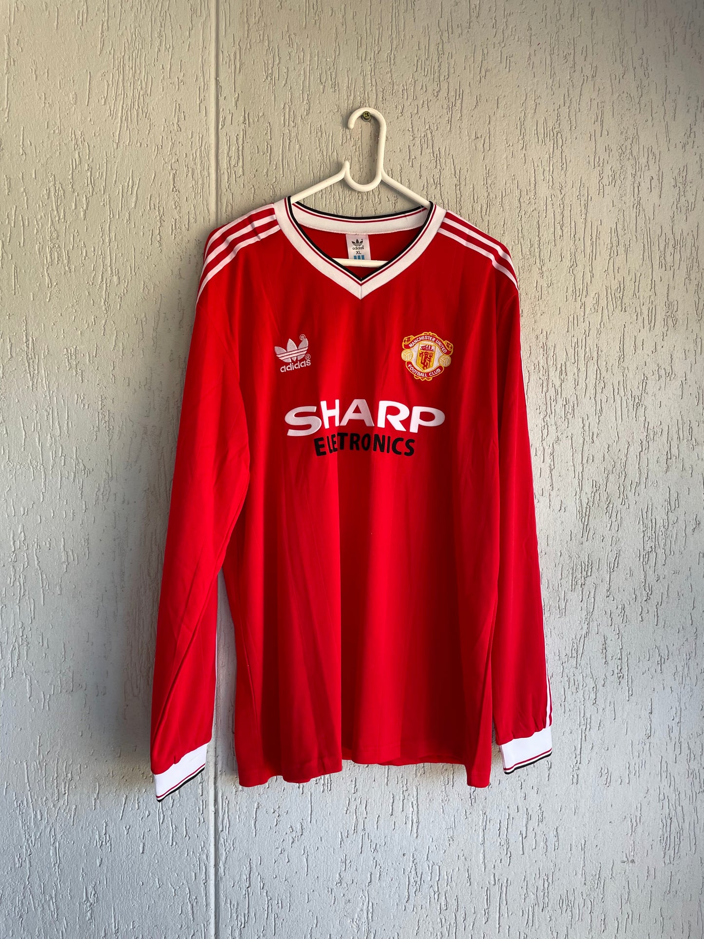 Manchester United 1983 Home Long Sleeve Jersey