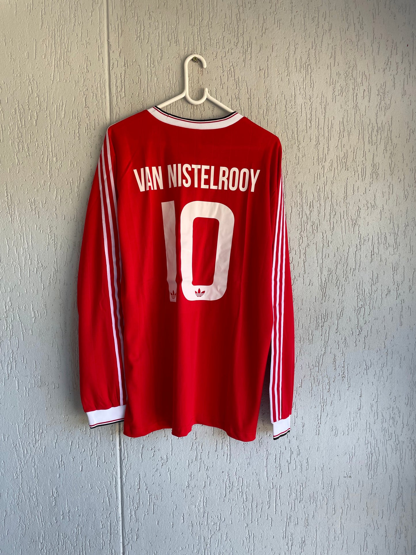 Manchester United 1983 Home Long Sleeve Jersey