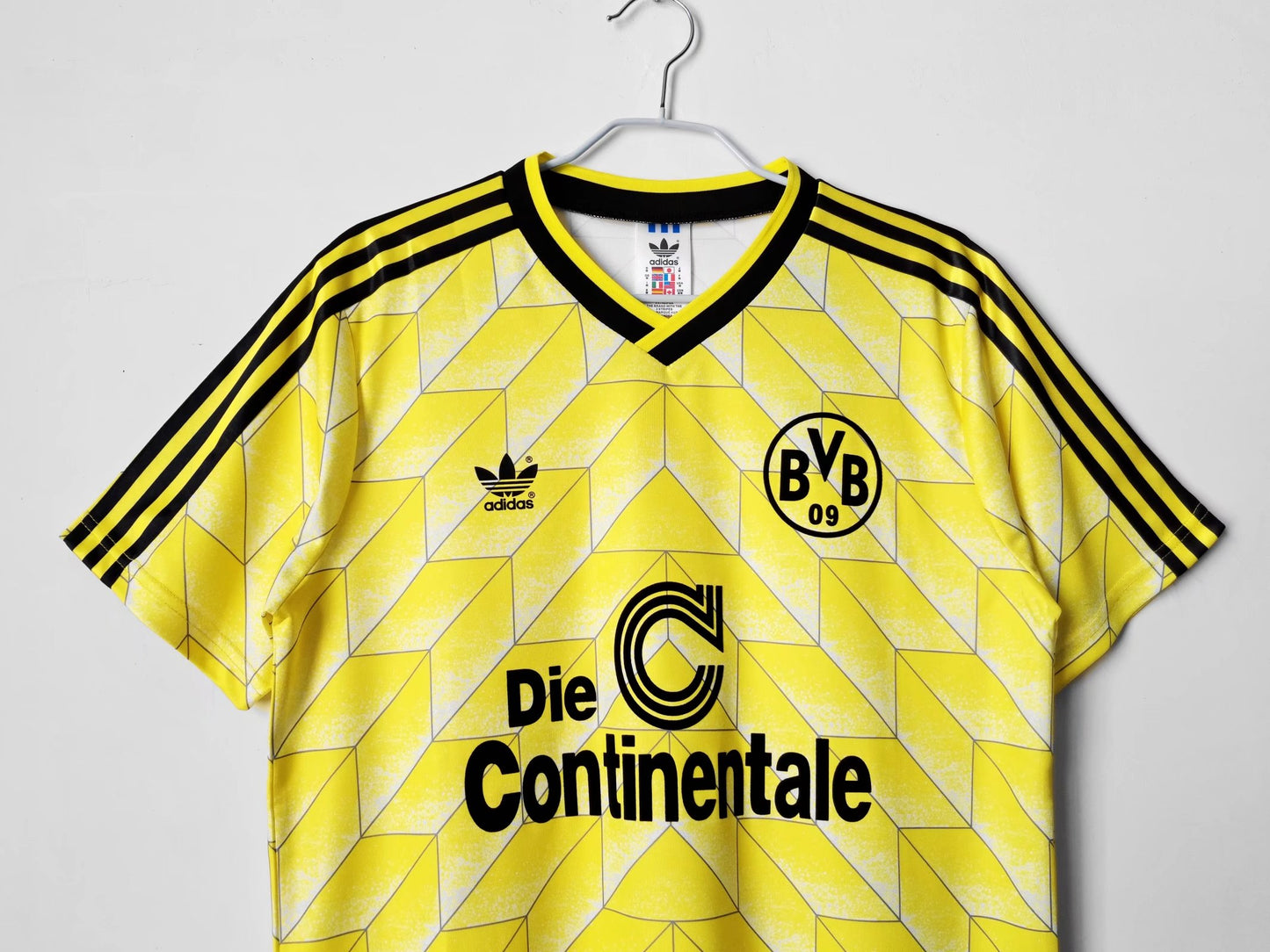 Borussia Dortmund 1988-1989 Home Jersey