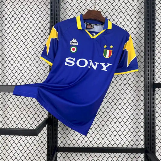 Juventus FC 1995-1996 Away Jersey