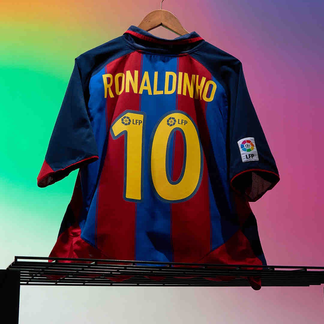 Barcelona FC 2003-04 Home Jersey