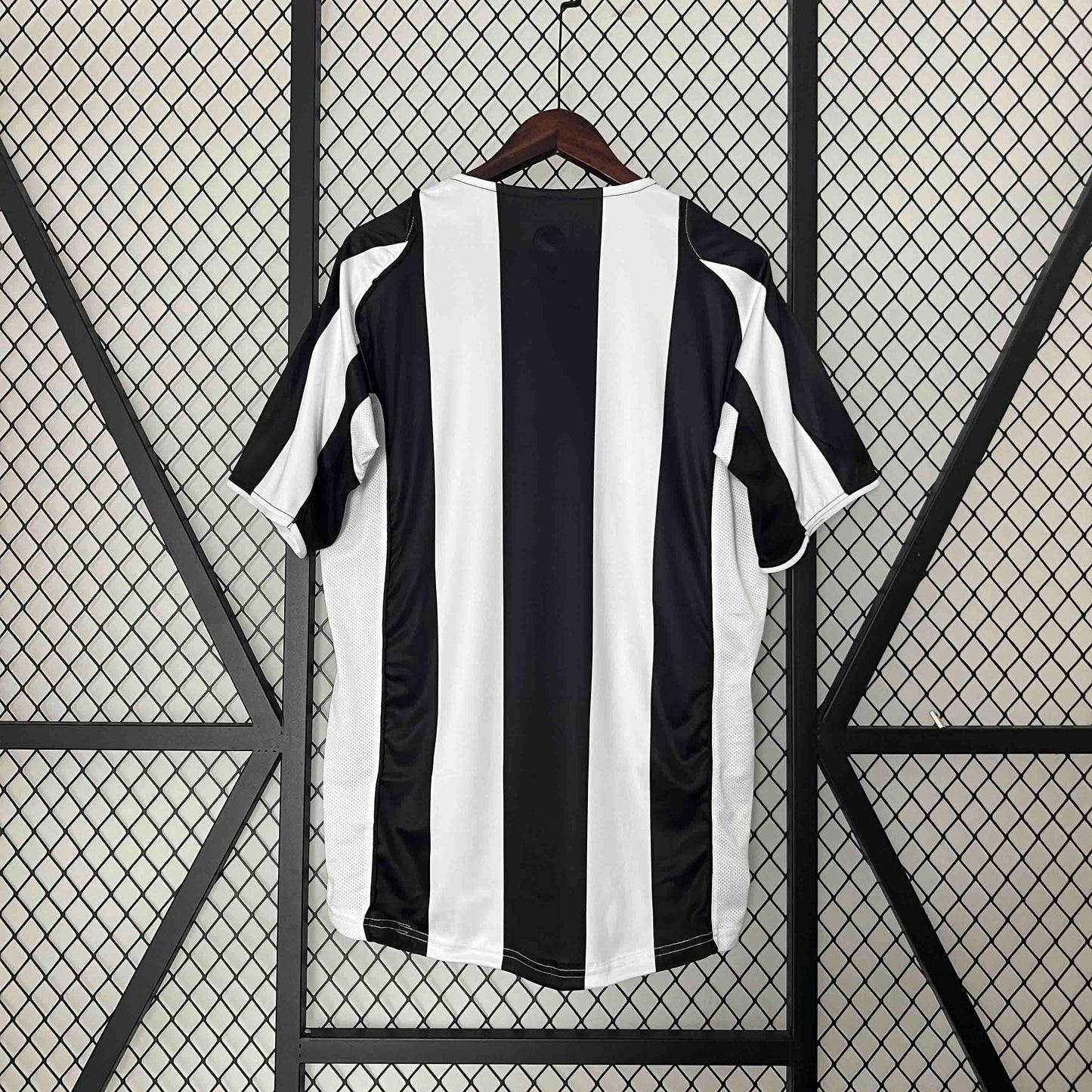 Juventus FC 2004-2005 Home Jersey