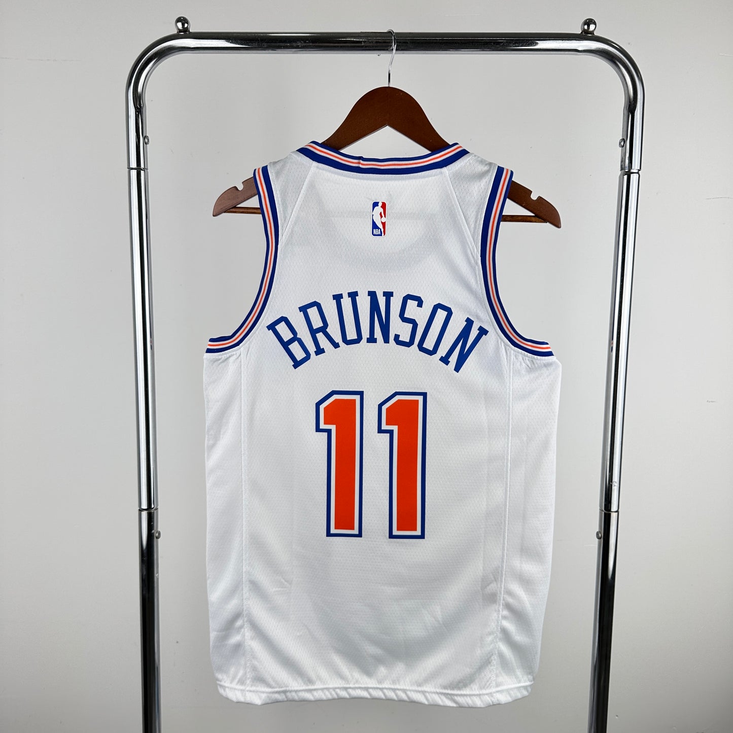 New York Knicks 2018-19 Nike White Swingman Jersey - City Edition