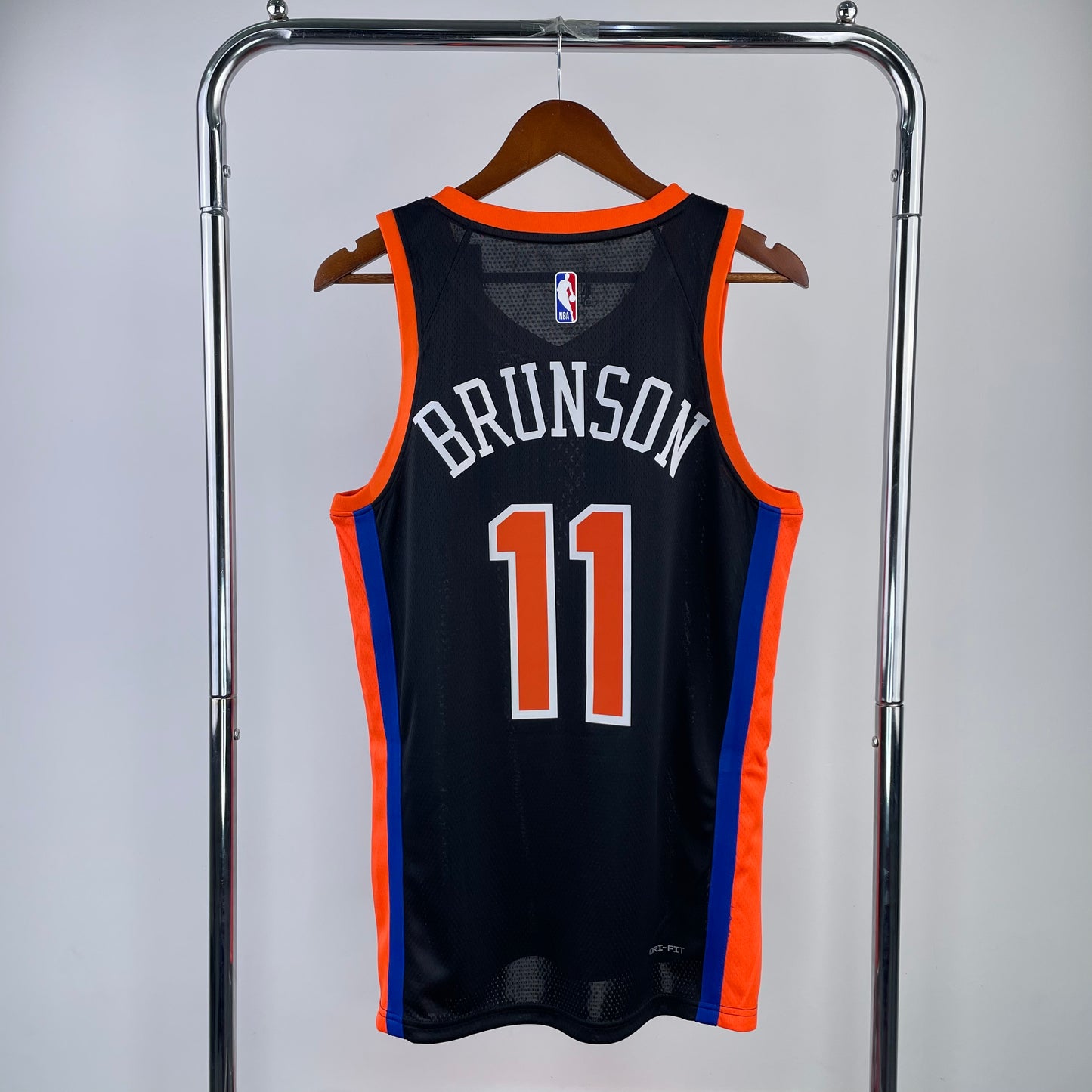 New York Knicks 2022-23 Nike Black/Orange Swingman Jersey - Statement Edition