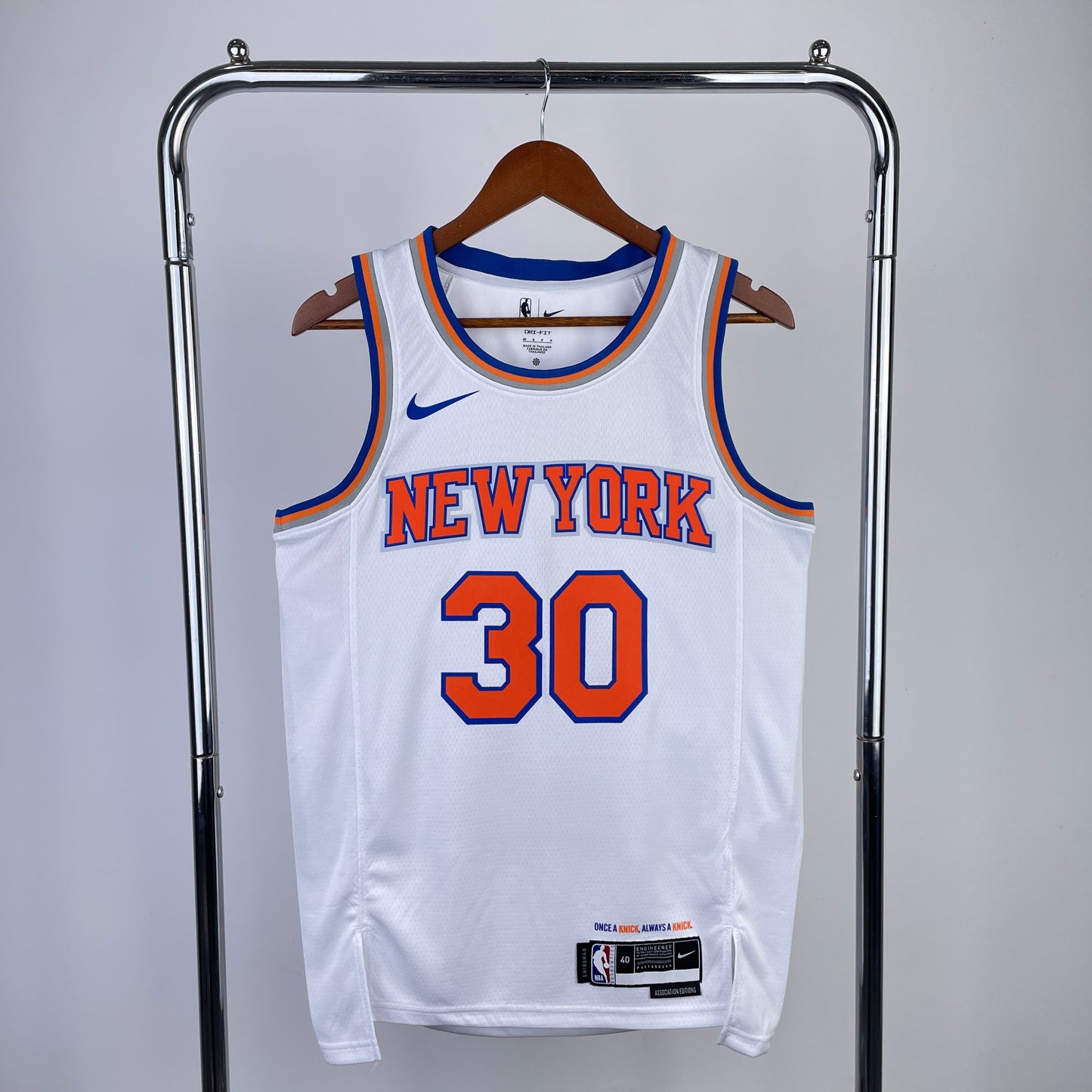 New York Knicks 2022-23 Nike White Swingman Jersey - Association Edition