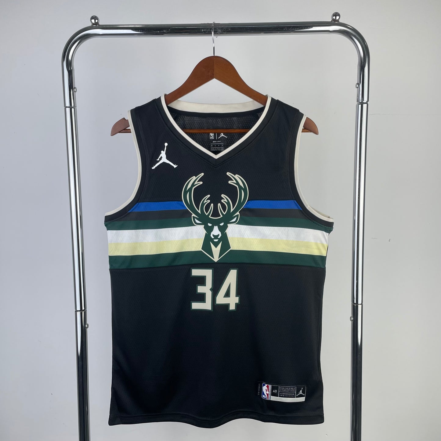 Milwaukee Bucks 2021-22 Jordan Brand Black Swingman Jersey - Statement Edition