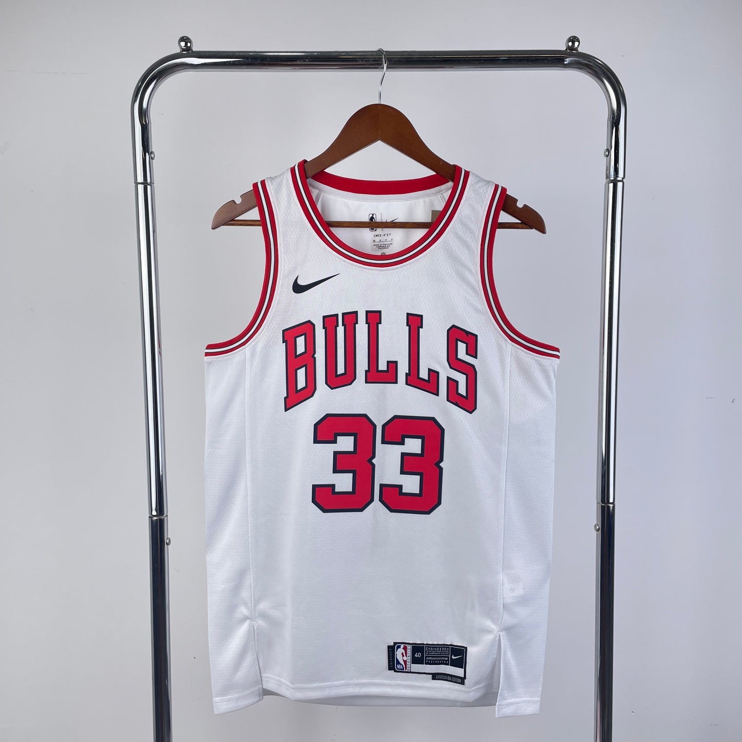 Chicago Bulls 2023-24 White Nike Swingman Jersey - Association Edition