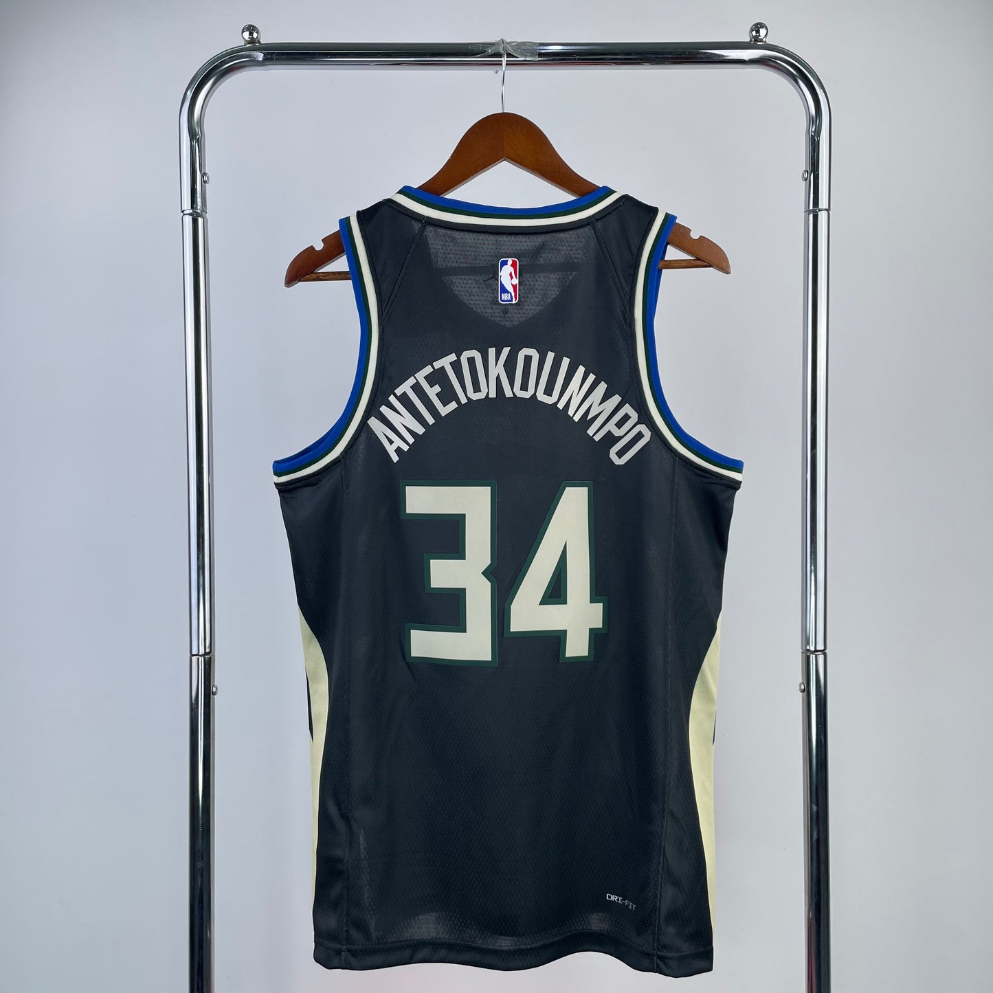 Milwaukee Bucks 2023-24 Jordan Brand Black Swingman Jersey - Statement Edition