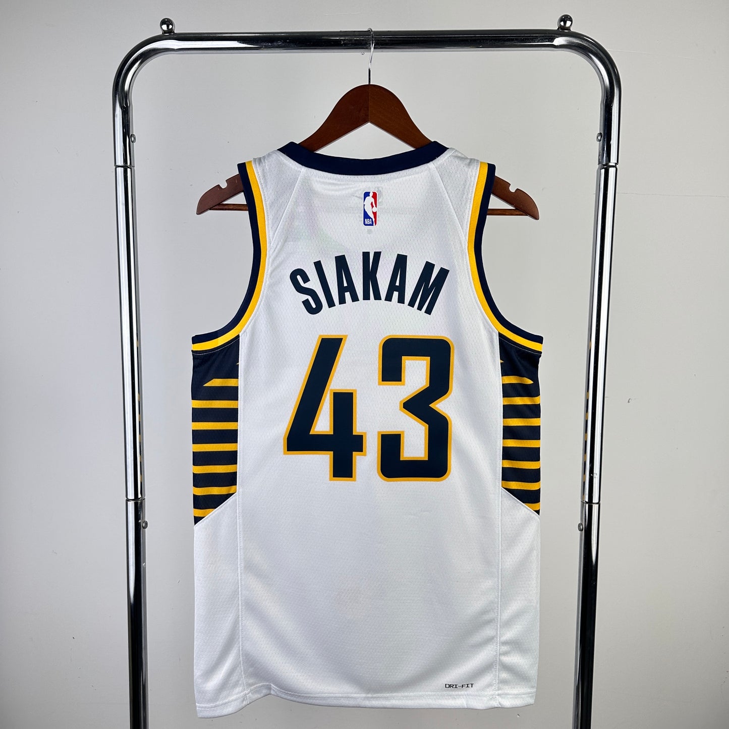 Indiana Pacers 2023-24 White Nike Swingman Jersey - Association Edition