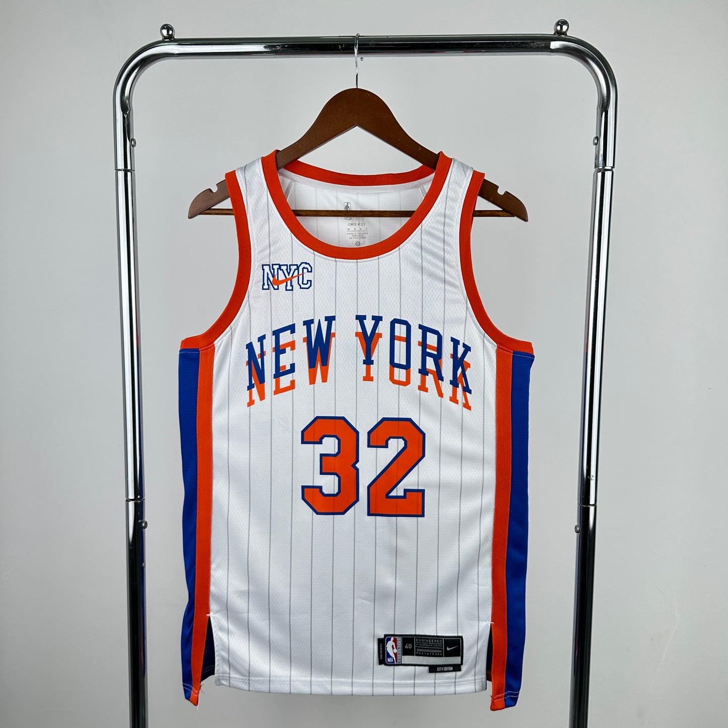 New York Knicks 2024-25 White Swingman Jersey - City Edition