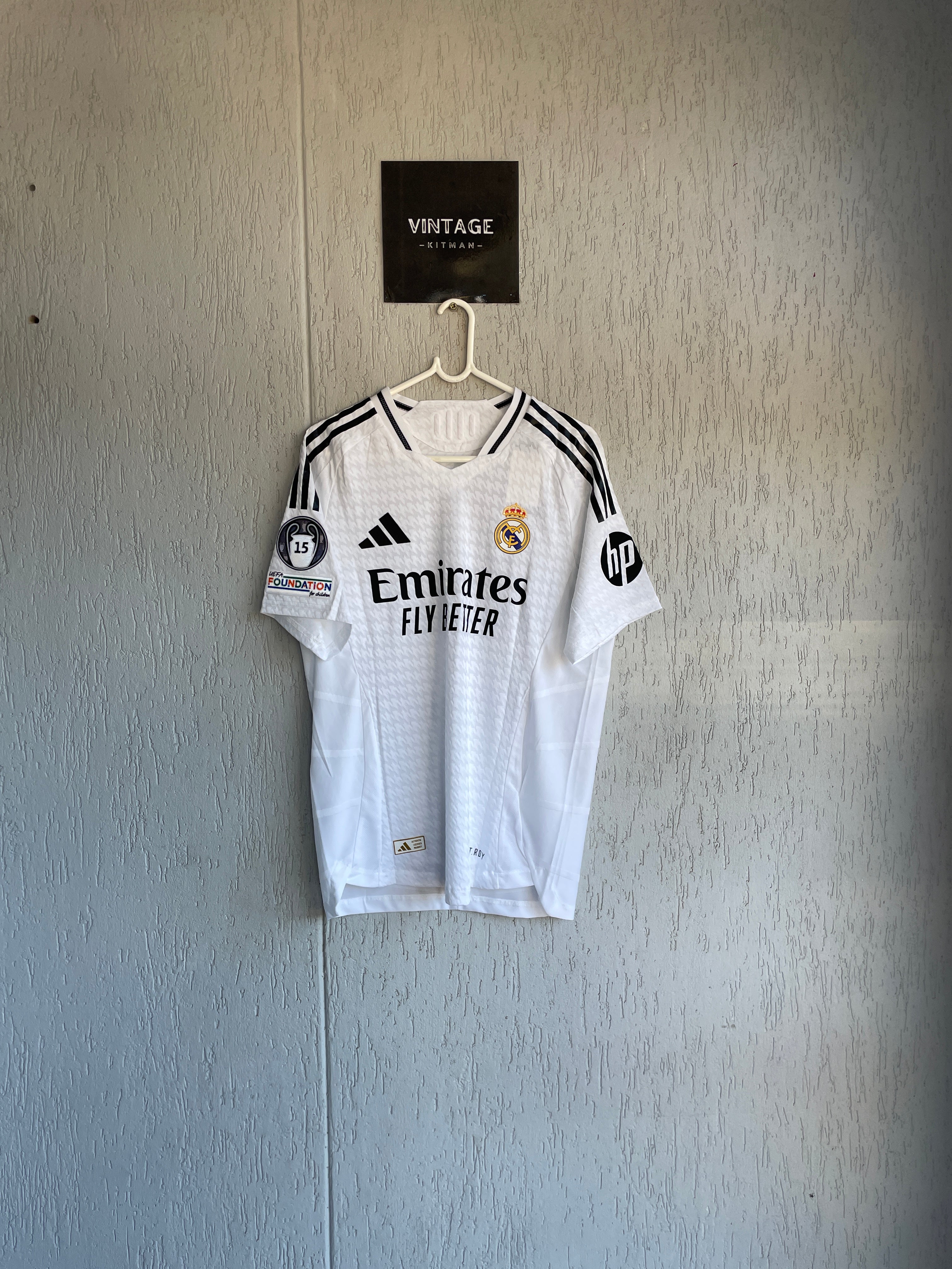 Real madrid jersey player retailer version