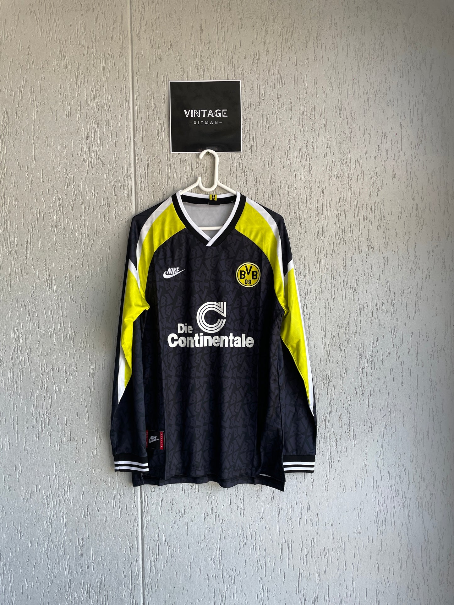 Borussia Dortmund 1995-96 Away Long Sleeve (XL)